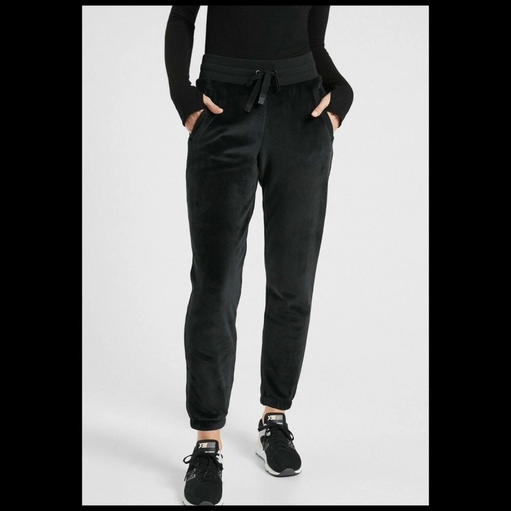 Athleta Double Cozy Karma Jogger Black M